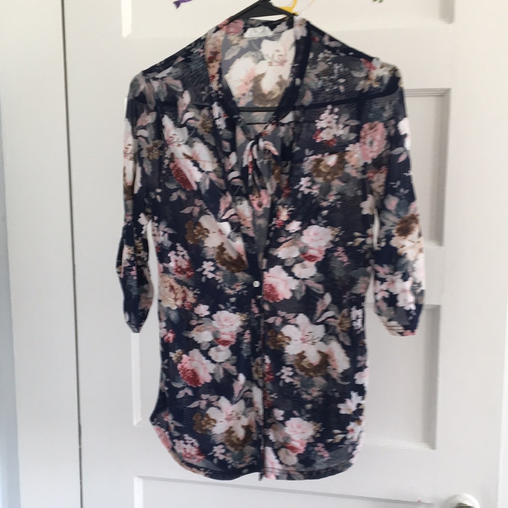 Women’s dress top